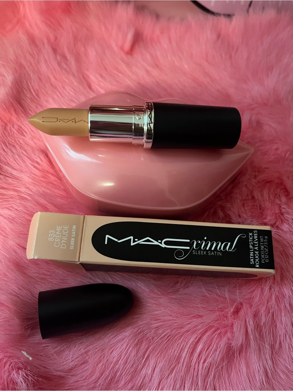 MAC Cosmetics Lipstick - Creme D'Nude (Nude Beige)